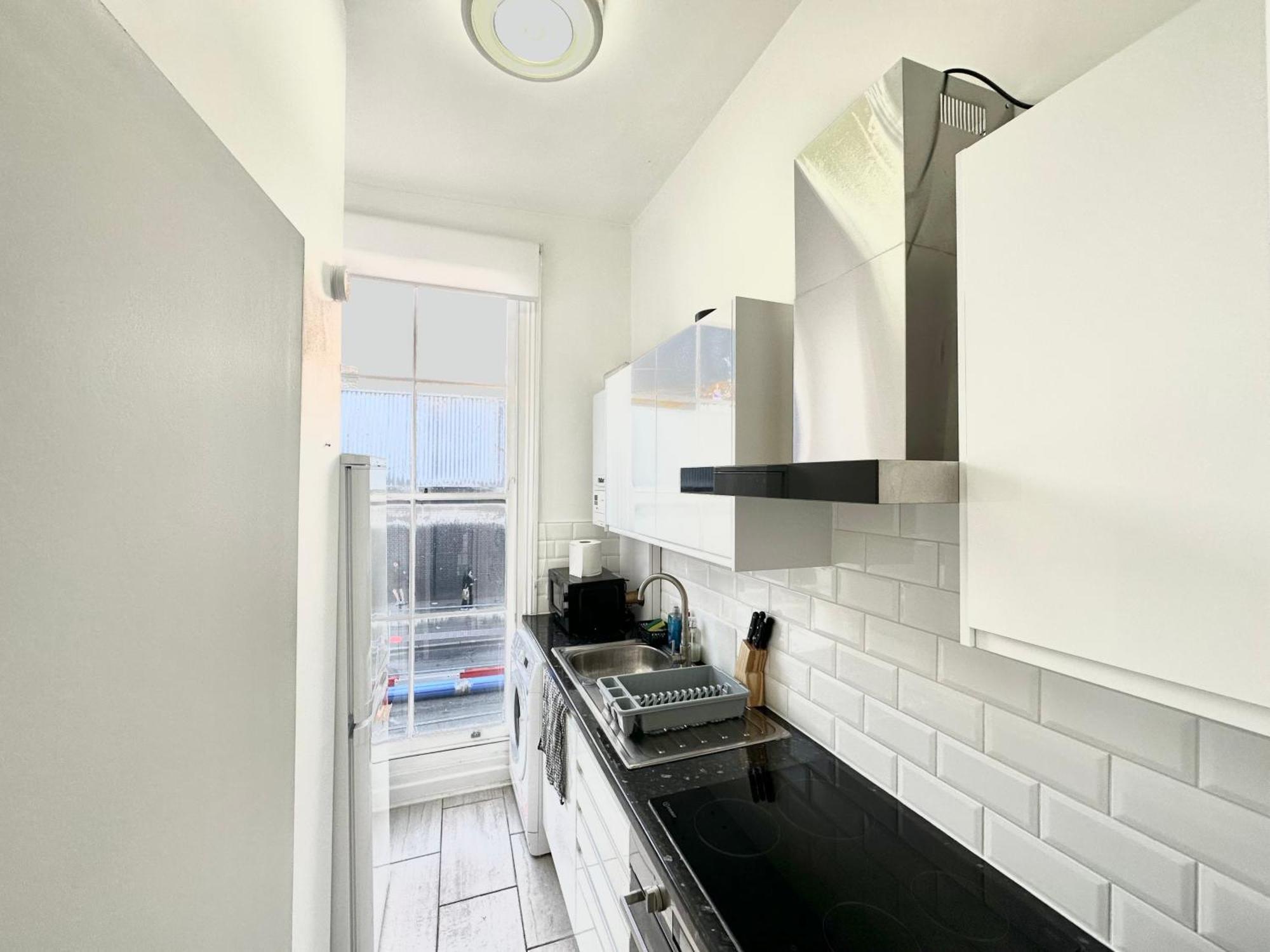 The Euston Guest House -60 ลอนดอน ภายนอก รูปภาพ